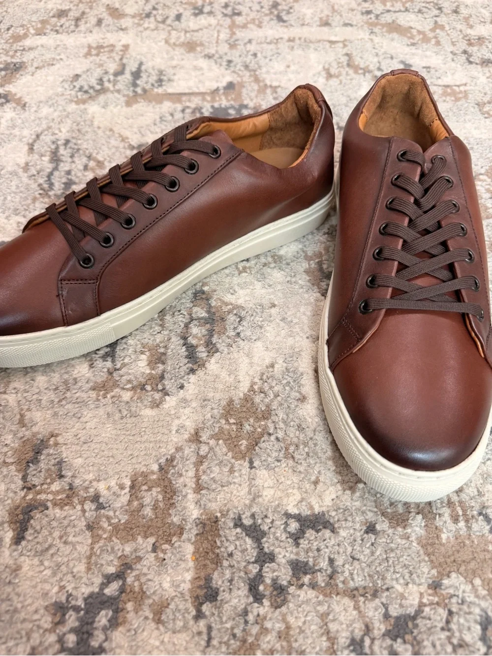 Premier Low Top